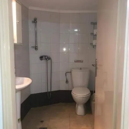 Islandtime Studio1 *